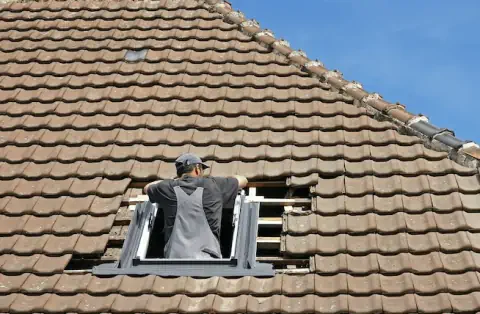 Pose de velux à la Brède